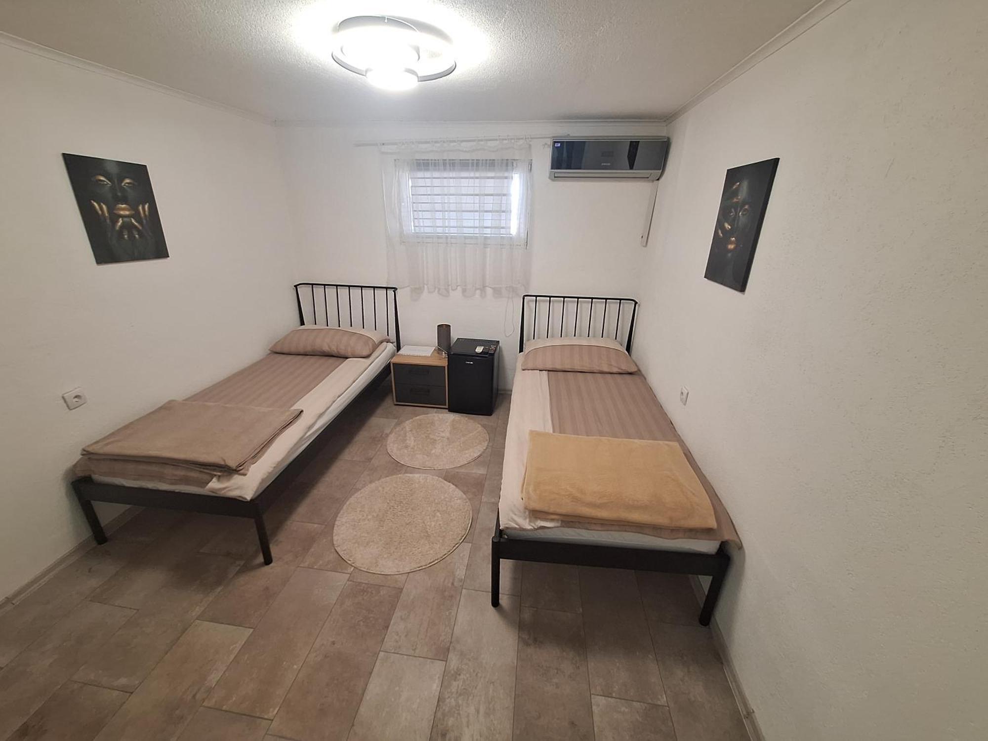 לקטסי Fly & Stay Apartments מראה חיצוני תמונה
